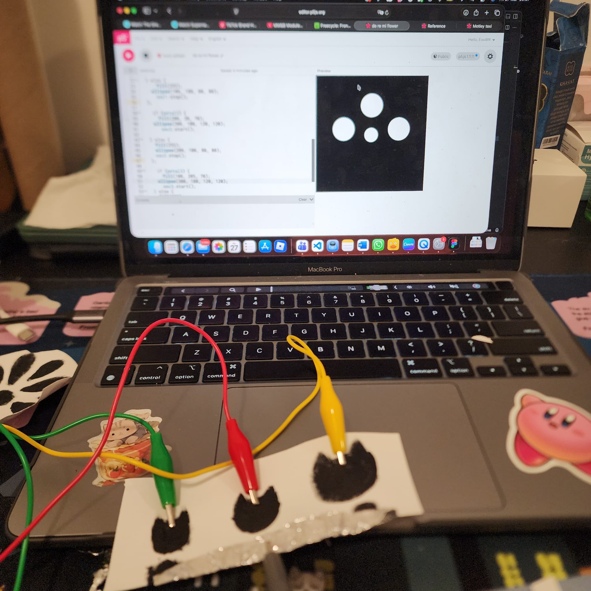 Conductive cat design
